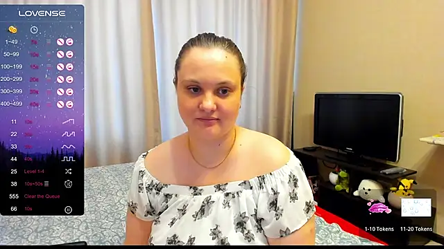 Snapshot of AlanaBrox chatting on 03-05-25, 10:11 AlanaBrox online show from 03-05-25, 10:11