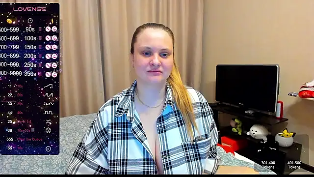 Snapshot of AlanaBrox chatting on 12-08-24, 12:46 AlanaBrox online show from 12-08-24, 12:46