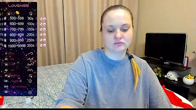 Snapshot of AlanaBrox chatting on 12-07-24, 04:37 AlanaBrox online show from 12-07-24, 04:37