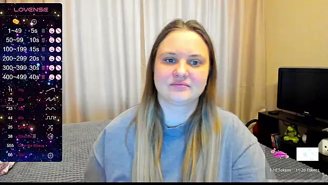 Snapshot of AlanaBrox chatting on 02-11-25, 11:20 AlanaBrox online show from 02-11-25, 11:20