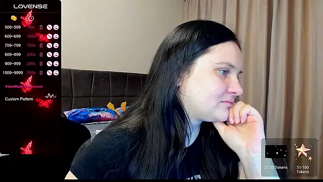 Snapshot of AlanaBrox chatting on 11-02-25, 03:06 AlanaBrox online show from 11-02-25, 03:06