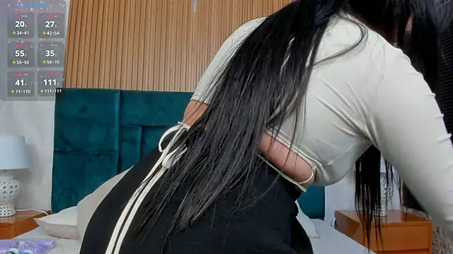 Kareena chopra online show from 03-19-26, 12:27