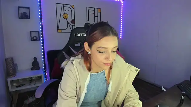 Snapshot of kay_marie chatting on 02-01-25, 03:52 kay marie online show from 02-01-25, 03:52