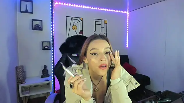 Snapshot of kay_marie chatting on 02-19-25, 12:03 kay marie online show from 02-19-25, 12:03