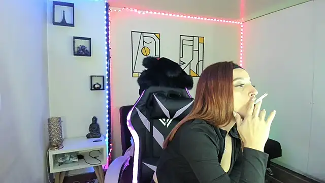 Snapshot of kay_marie chatting on 03-07-25, 08:00 kay marie online show from 03-07-25, 08:00