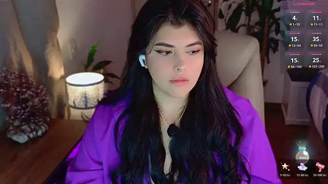 Snapshot of Alyaa_s chatting on 06-10-26, 01:51 Alyaa s online show from 06-10-26, 01:51