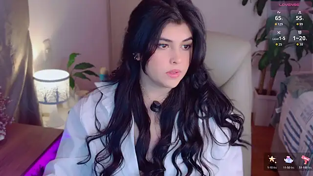 Snapshot of Alyaa_s chatting on 05-02-26, 01:00 Alyaa s online show from 05-02-26, 01:00