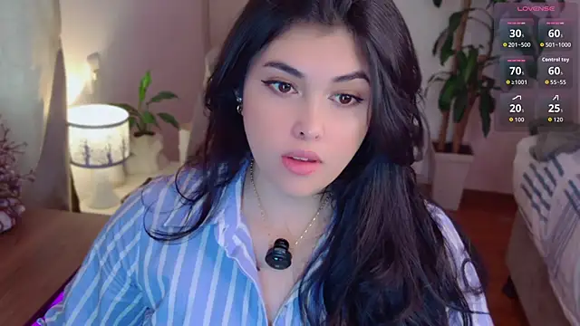 Snapshot of Alyaa_s chatting on 04-26-26, 04:48 Alyaa s online show from 04-26-26, 04:48