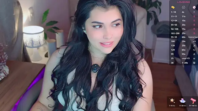Snapshot of Alyaa_s chatting on 05-19-26, 01:32 Alyaa s online show from 05-19-26, 01:32