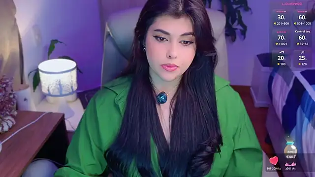 Snapshot of Alyaa_s chatting on 06-05-26, 12:04 Alyaa s online show from 06-05-26, 12:04
