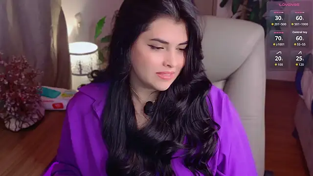 Snapshot of Alyaa_s chatting on 05-16-26, 01:37 Alyaa s online show from 05-16-26, 01:37