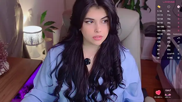 Snapshot of Alyaa_s chatting on 05-20-26, 02:19 Alyaa s online show from 05-20-26, 02:19
