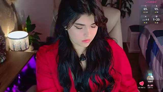 Snapshot of Alyaa_s chatting on 06-11-26, 03:14 Alyaa s online show from 06-11-26, 03:14