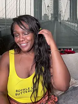 TilaTotti online show from 02-18-25, 08:16