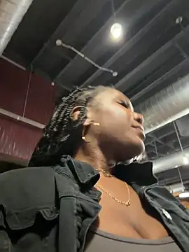 TilaTotti online show from 12-22-25, 05:18