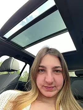 DoriDeluxe66 online show from 02-28-26, 10:48