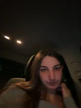 DoriDeluxe66 online show from 11-24-25, 10:21