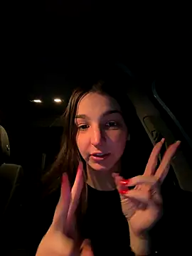 DoriDeluxe66 online show from 11-21-25, 10:31