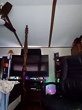 chosen923 online show from 12-17-25, 09:09