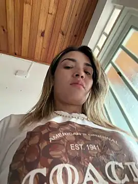 Snapshot of Sarita-candy chatting on 04-03-26, 10:27 Sarita-candy online show from 04-03-26, 10:27