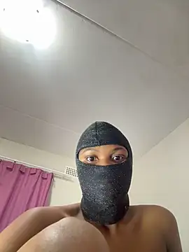 StupidNaturalPhatBooty  online show from 12-14-25, 01:23