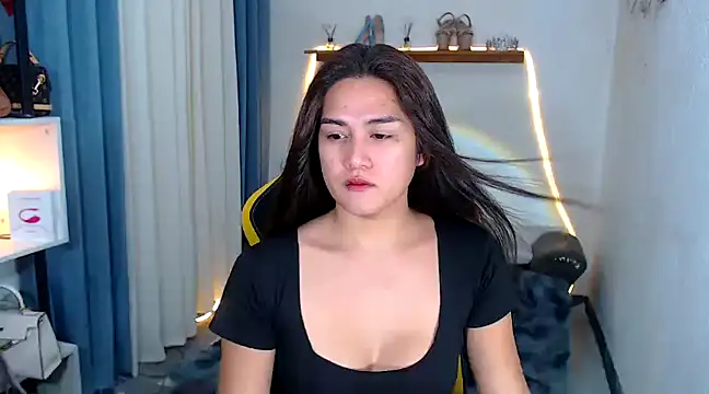 MarieLoveGlamorous online show from 12-14-24, 01:16