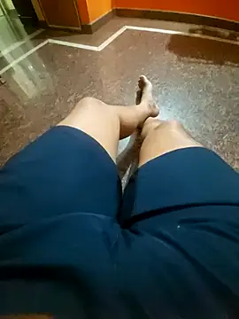 Stripkomal online show from 02-12-26, 04:40