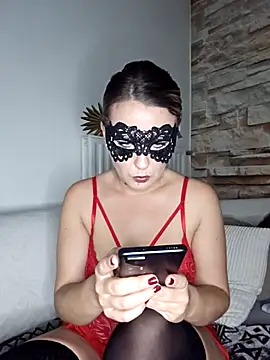 LunaSecret22 online show from 11-05-25, 10:35