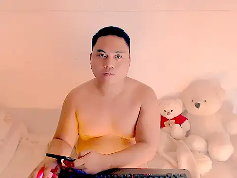 Snapshot of Hardking_69 chatting on 09-12-25, 02:17 Hardking 69 online show from 09-12-25, 02:17