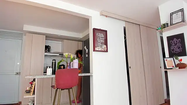 karlye 5 online show from 03-20-25, 05:04