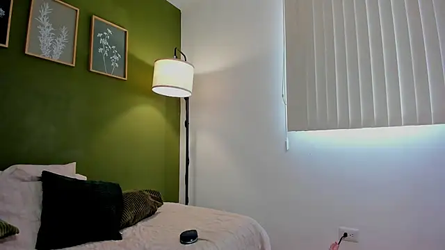 karlye 5 online show from 02-24-26, 01:23