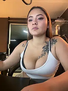 Emiily W online show from 10-30-25, 03:31