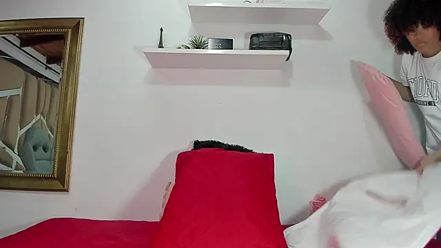 Snapshot of naia_blessed chatting on 03-03-25, 07:17 naia blessed online show from 03-03-25, 07:17