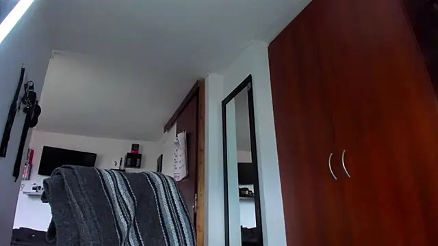 Snapshot of _John_Boy_ chatting on 05-11-26, 04:04 John Boy online show from 05-11-26, 04:04