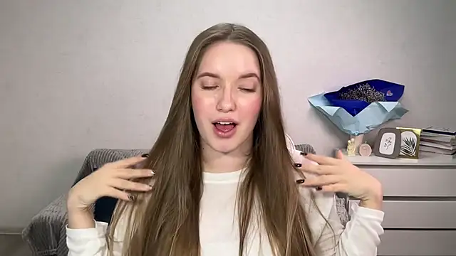 EvaMaddison online show from 11-24-25, 06:19