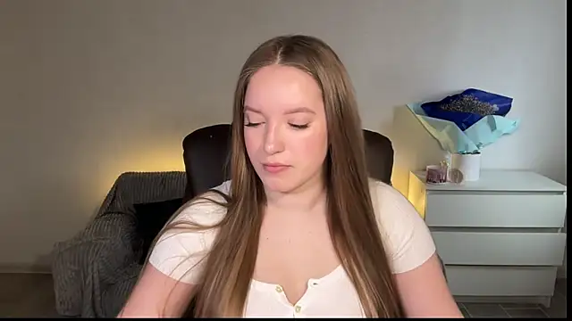 EvaMaddison online show from 04-09-26, 07:25