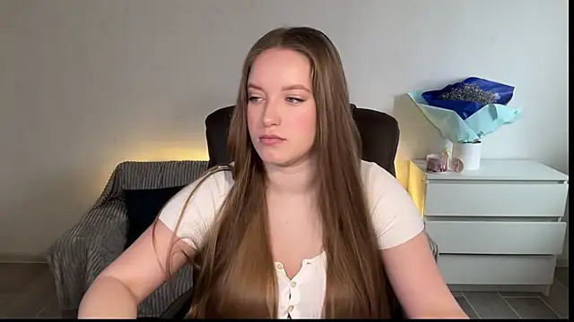 EvaMaddison online show from 04-11-26, 06:43