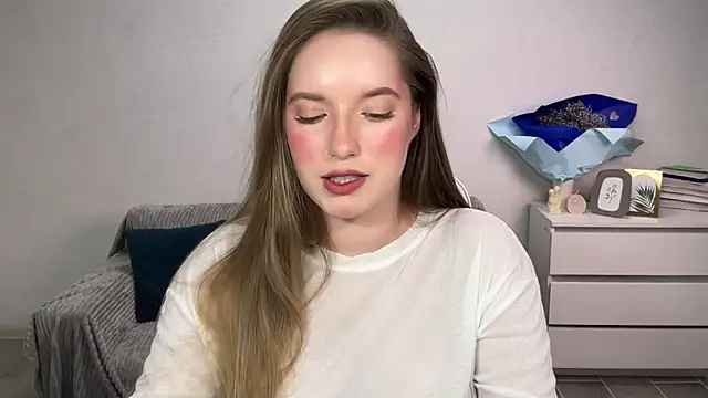 EvaMaddison online show from 11-14-25, 06:22