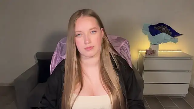 EvaMaddison online show from 07-14-26, 09:43