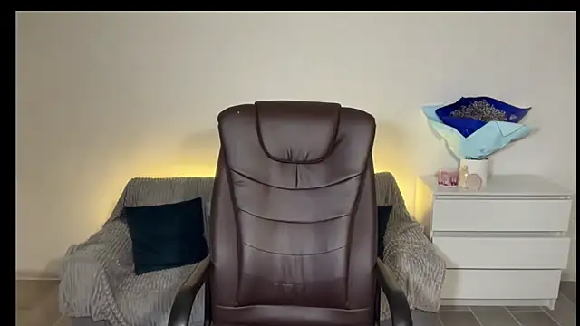 EvaMaddison online show from 03-15-26, 05:42