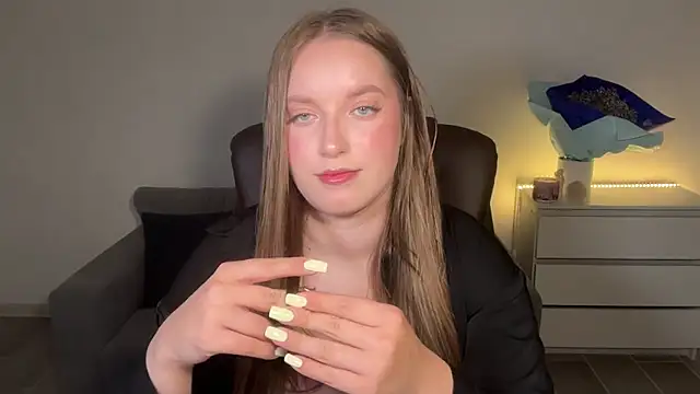 EvaMaddison online show from 06-22-26, 08:50