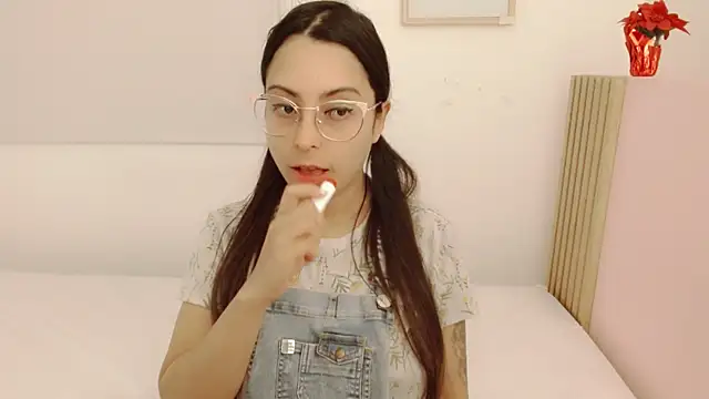 Snapshot of Elen__Sweet chatting on 10-19-25, 11:40 Elen Sweet online show from 10-19-25, 11:40