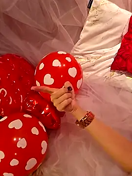 Snapshot of AureliaDoux chatting on 02-11-26, 05:02 AureliaDoux online show from 02-11-26, 05:02