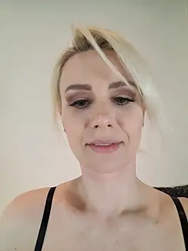 AureliaDoux online show from 03-16-25, 06:01