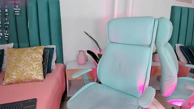 amy-thomson1 online show from 12-03-25, 03:51