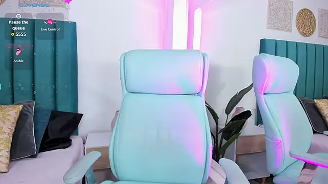 amy-thomson1 online show from 04-05-26, 12:56