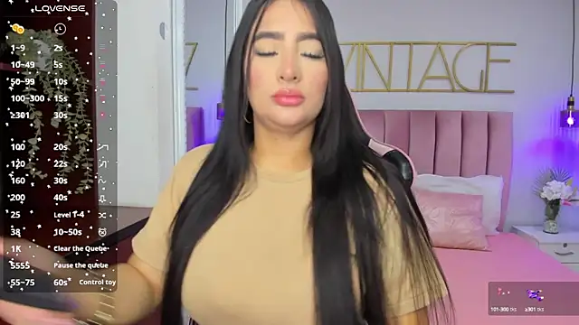 amy-thomson1 online show from 10-21-25, 12:04