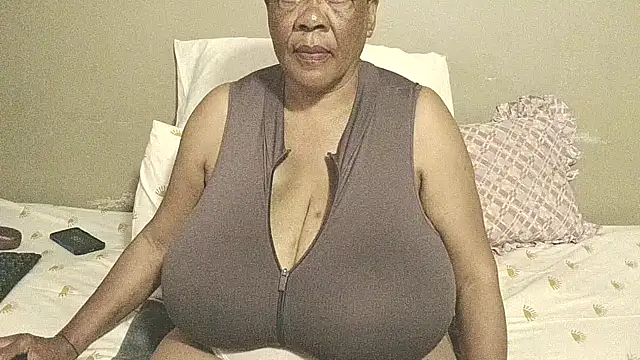 DairyQueen2 online show from 03-29-26, 06:04