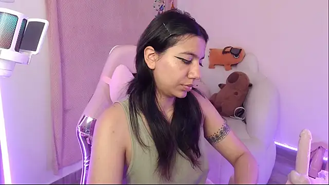 Nami usagi online show from 10-15-25, 11:40