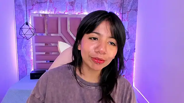 Nami usagi online show from 02-14-25, 03:58